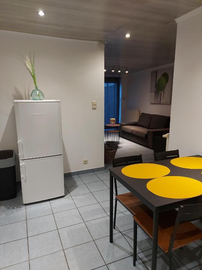 Appartement Rdc Plein Centre Avec Terrasse Visé エクステリア 写真