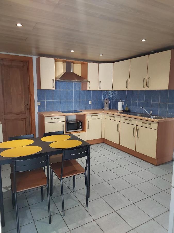Appartement Rdc Plein Centre Avec Terrasse Visé エクステリア 写真