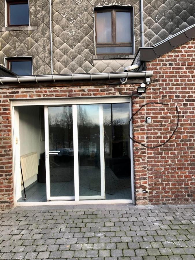 Appartement Rdc Plein Centre Avec Terrasse Visé エクステリア 写真