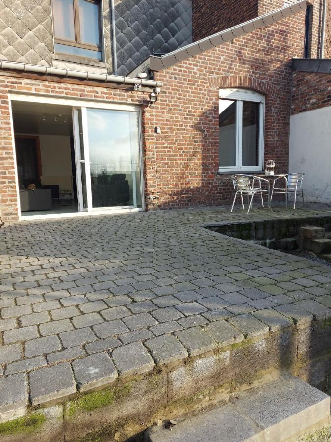 Appartement Rdc Plein Centre Avec Terrasse Visé エクステリア 写真